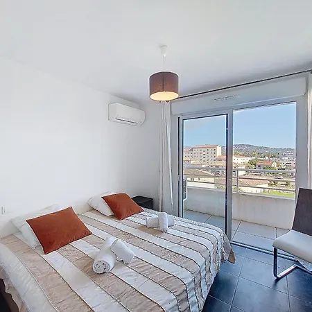 La Boetie By Interhome *