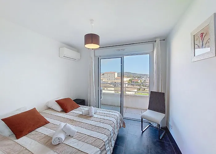 La Boetie By Interhome